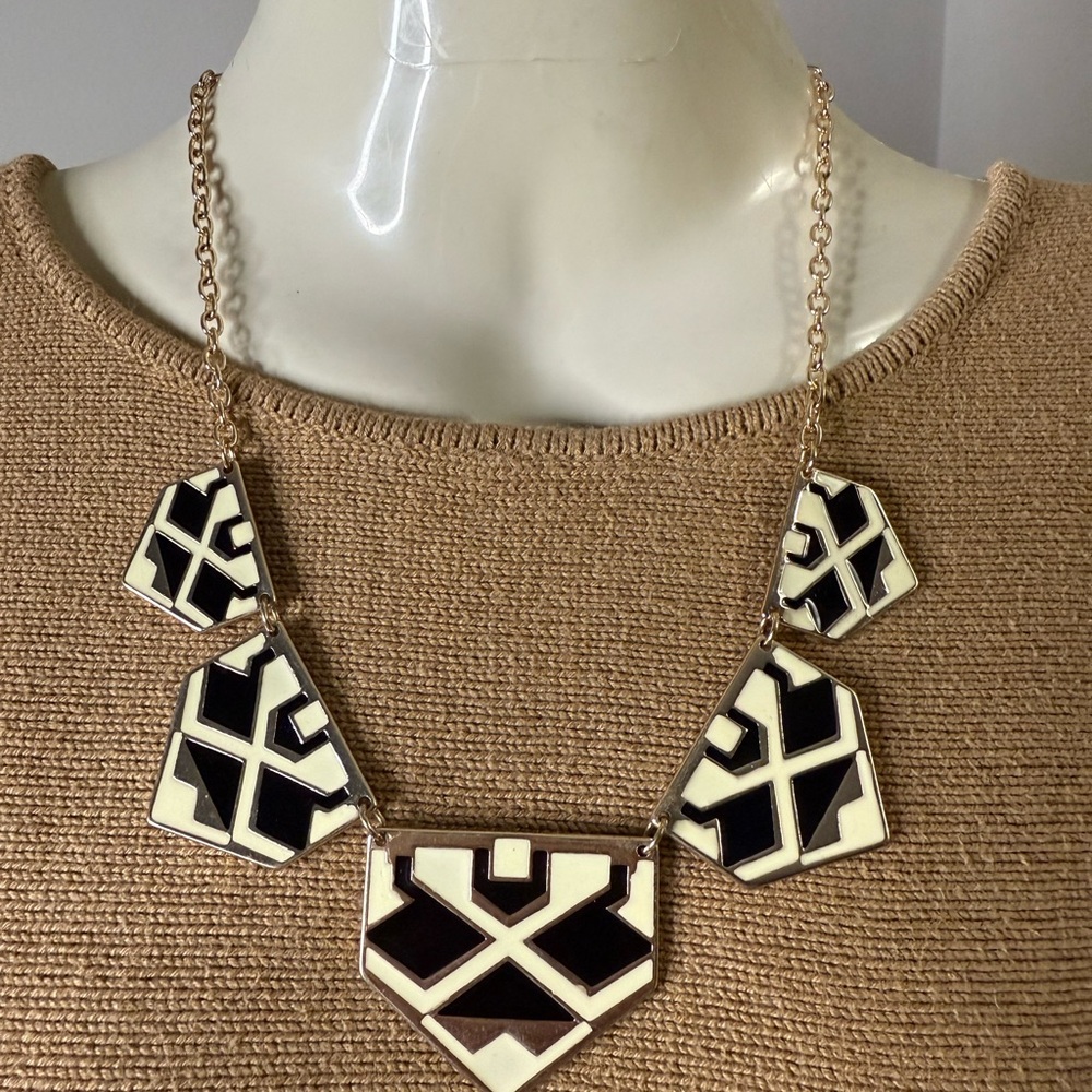 Geometric Black and Cream Necklace